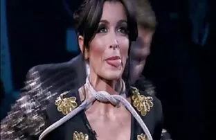 XXX რუსი,, ზურგიდან
