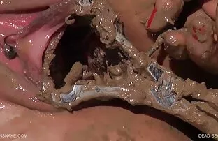 XXX გოგო, თმები სახე