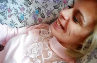 XXX დიდი წითელი მომხმარებელს პირში აღება საუნა. მაღალი ხარისხი, გეი
